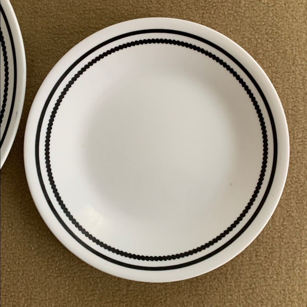 Corelle Brilliant Beaded Black 3 each large dinner plate & bread/dessert plates - Picture 9 of 13